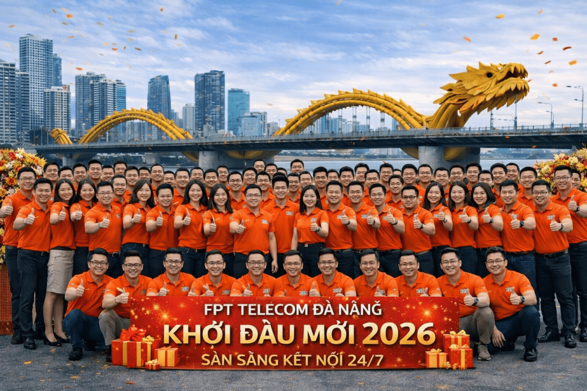 Tập thể nhân viên FPT Telecom Đà Nẵng chúc mừng xuân 2026